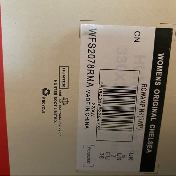 Hunter Women’s Chelsea Boots - Picture 6 of 6